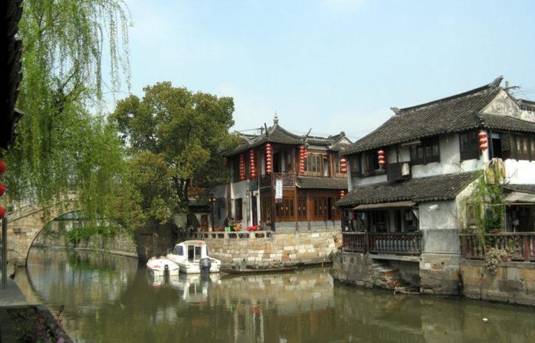 Must See Traditional Shanghai: The Top 10 Ancient Water Towns & Old Streets