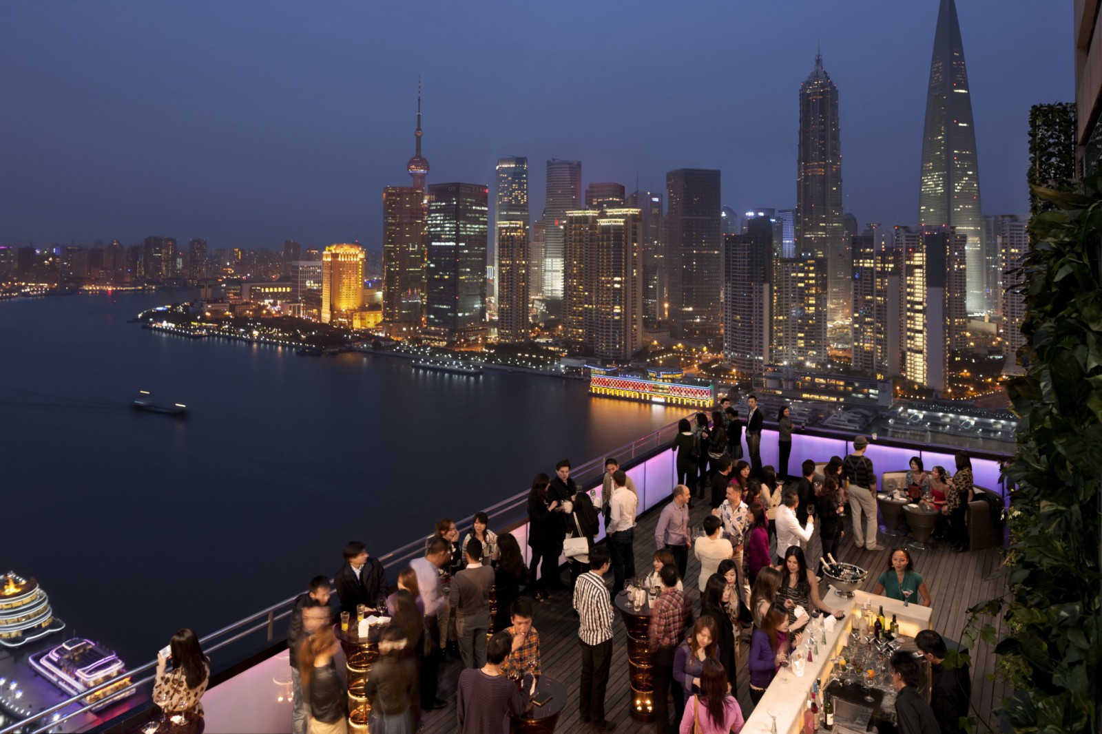 The Essential Guide To The Bund Shanghai